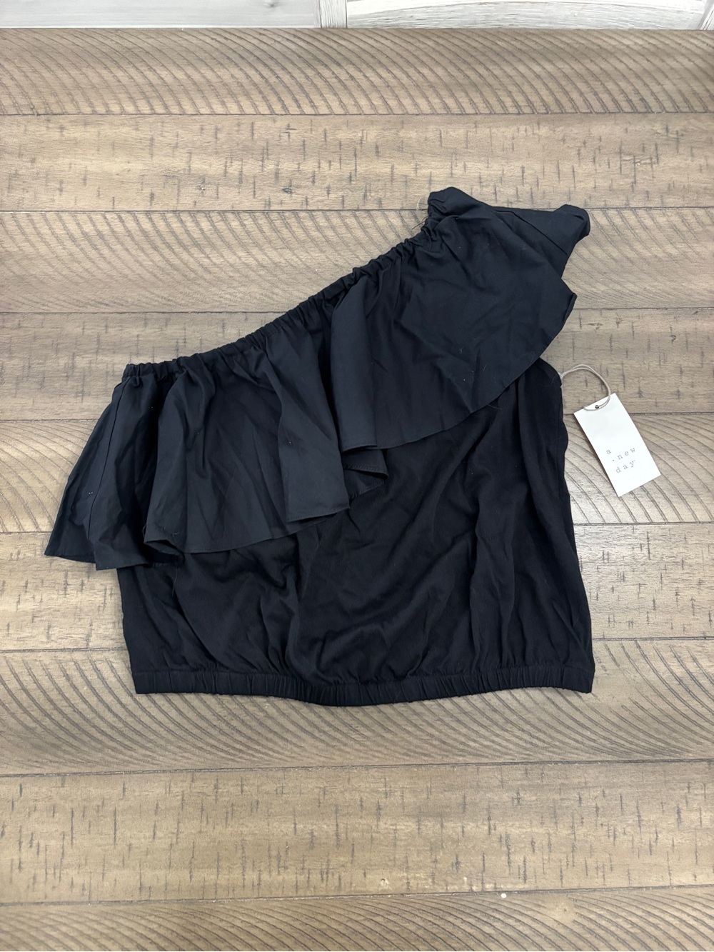 Universal Thread Black One-Shoulder Ruffle Top